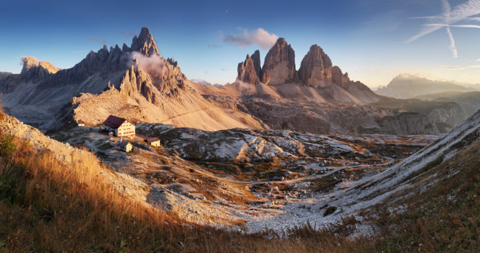 Panoramaaufnahme von den Drei Zinnen in Südtirol