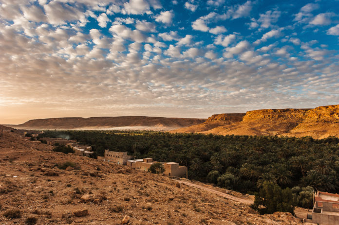 Das Drâa Tal in Marokko bei Sonnenuntergang